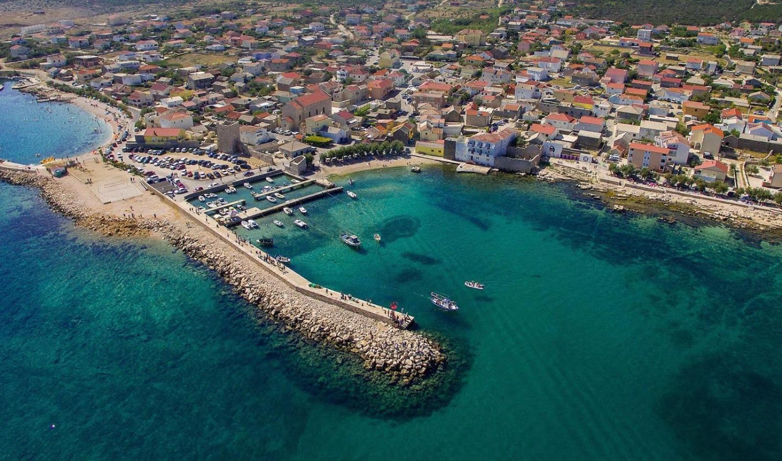 & Blue Vila Razanac